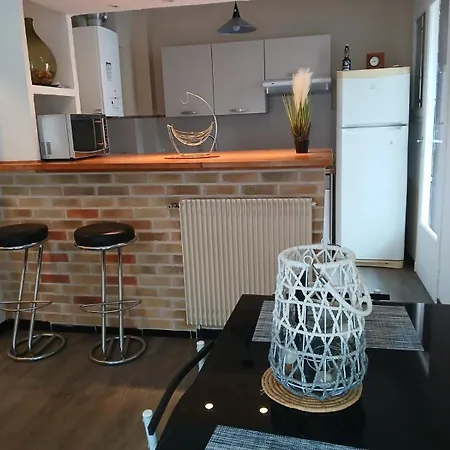 Calme Avec Place De Parking Apartman *